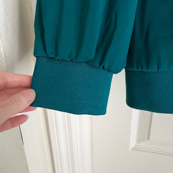 Susan Graver Full Zip Bomber Style Emerald Green Jacket - Picture 4 of 7